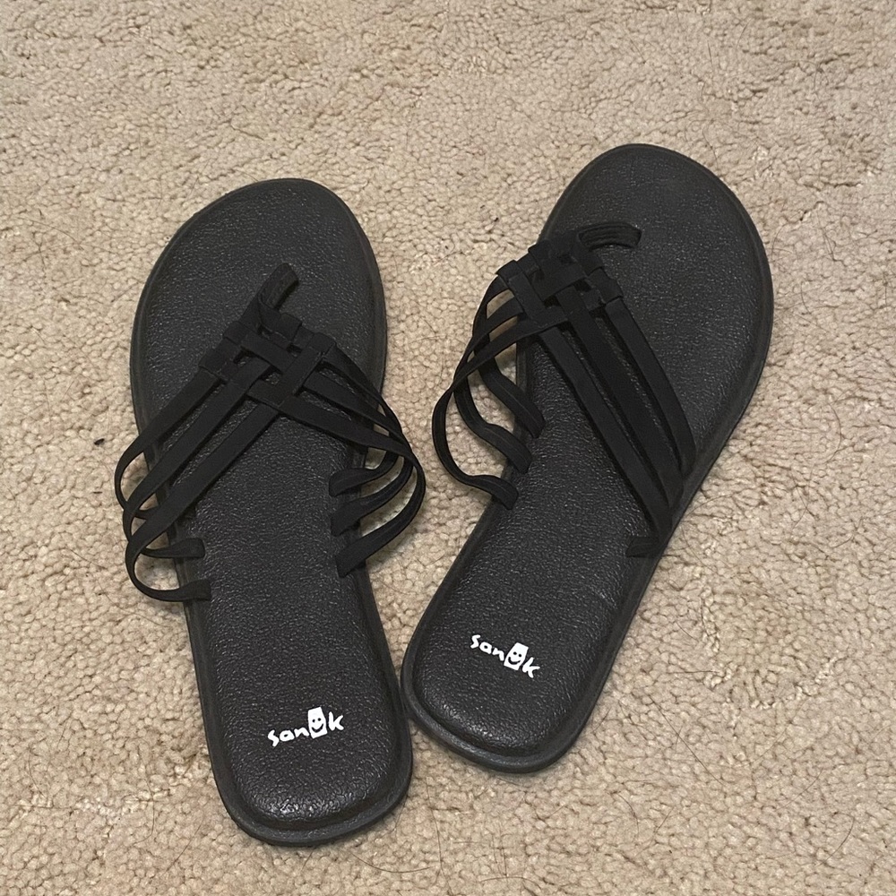 Sanyo flip flops